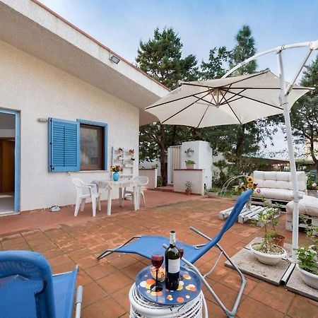 B&B Villa Il Carrubo Сан-Вито-Ло-Капо Экстерьер фото